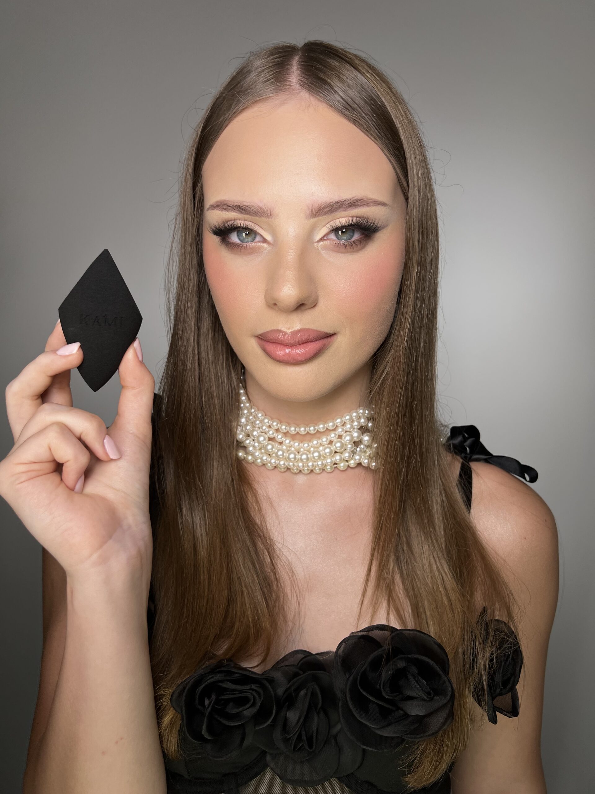 Czarna perfekcja KM 1 Czarna perfekcja KM 1